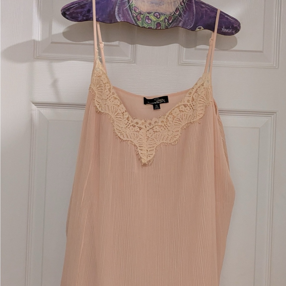 Suzanne Betro Peach Lace Detail Top